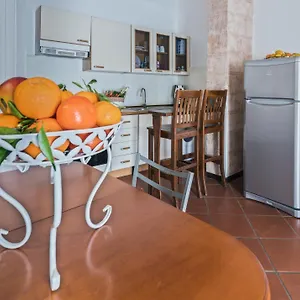 Voila 3*, Terrasini Italy